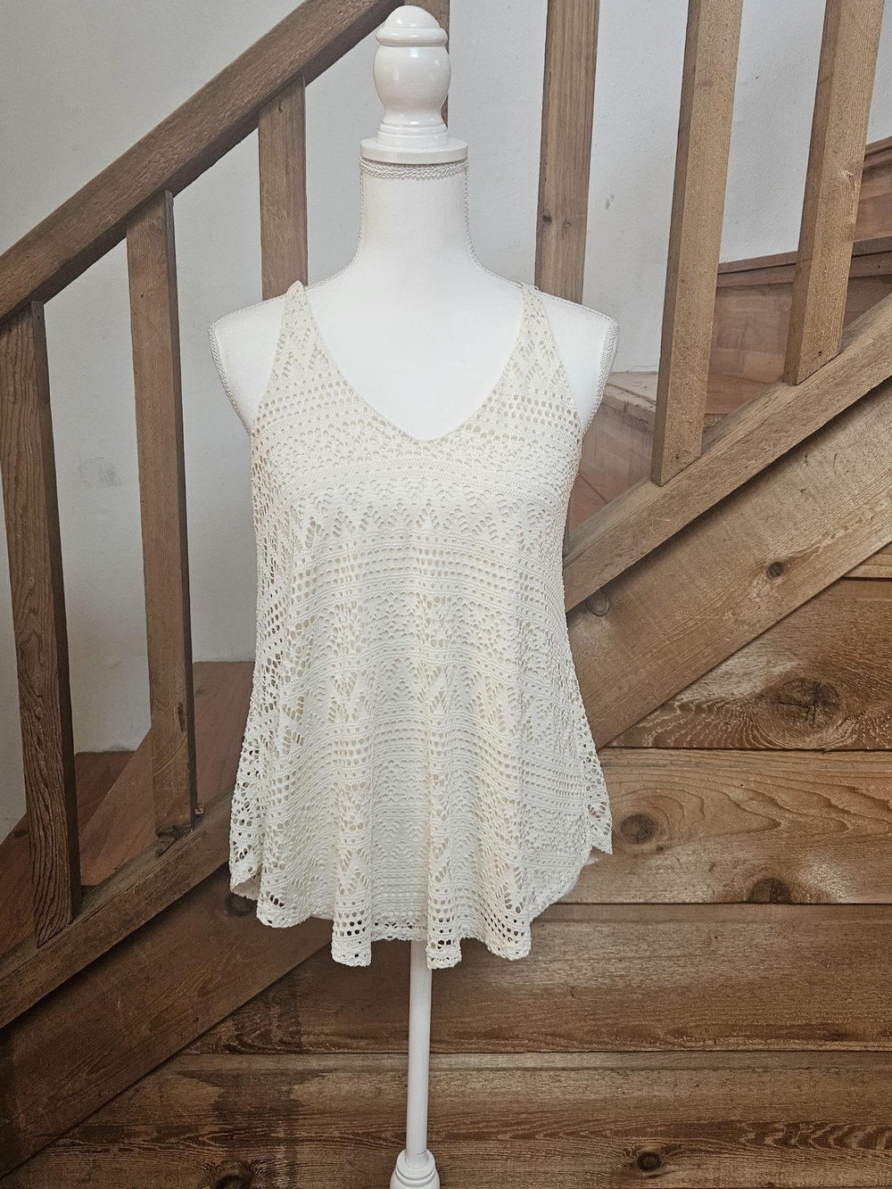 love J Cream Crochet V-Neck Tank Top